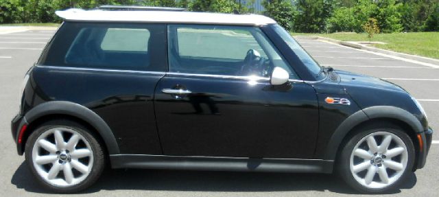 Mini Cooper 2003 photo 2