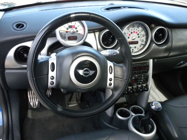 Mini Cooper 2003 photo 12