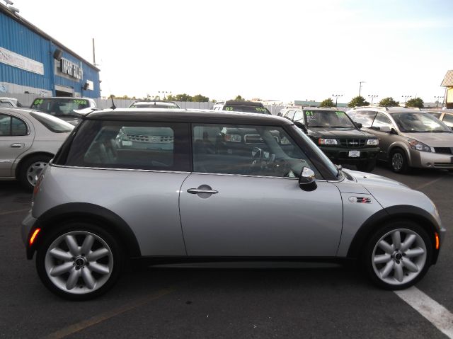 Mini Cooper 2003 photo 2