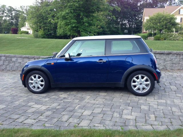 Mini Cooper Base Hatchback