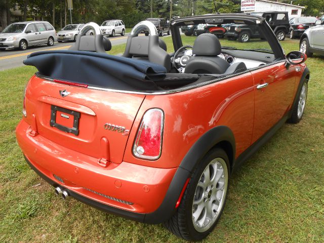 Mini Cooper 3.5L R350 AWD Convertible