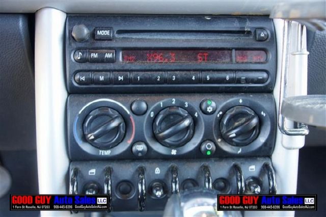 Mini Cooper 2005 photo 16