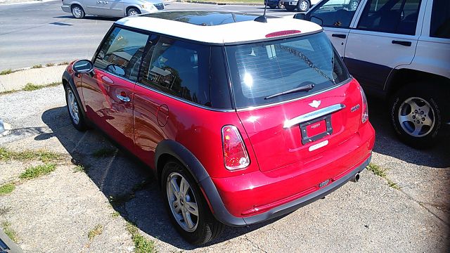 Mini Cooper Base Hatchback