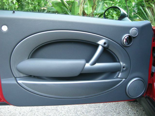 Mini Cooper 2006 photo 15
