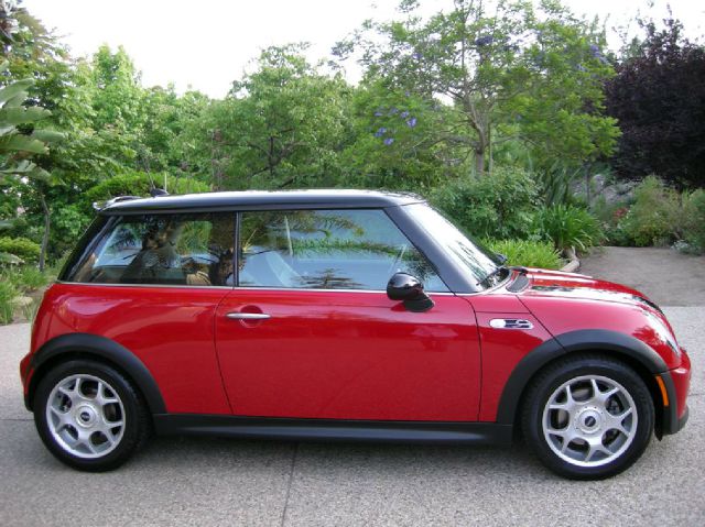 Mini Cooper 2006 photo 18