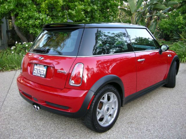 Mini Cooper 2006 photo 19