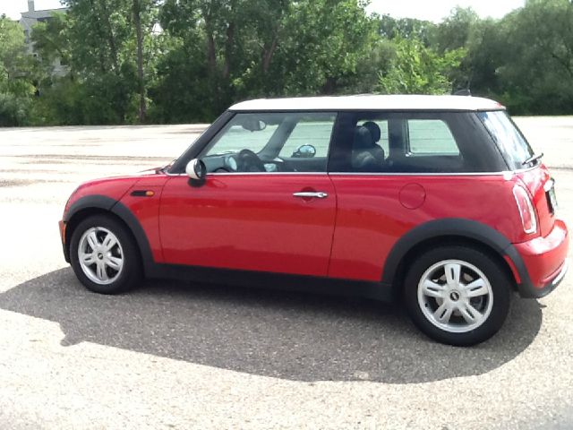 Mini Cooper Base Hatchback
