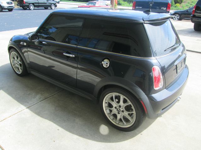 Mini Cooper 2006 photo 1