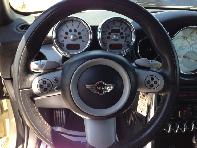 Mini Cooper 3.5L R350 AWD Convertible