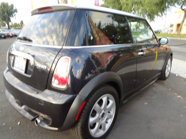 Mini Cooper 2006 photo 1