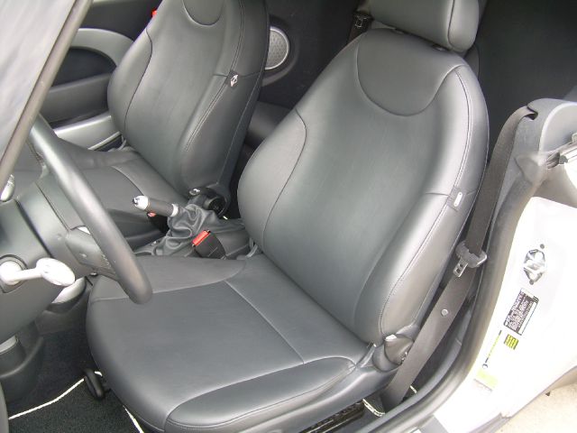 Mini Cooper 2006 photo 1