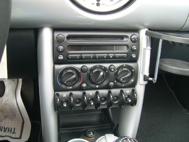 Mini Cooper 2006 photo 2