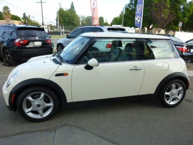 Mini Cooper 2006 photo 1