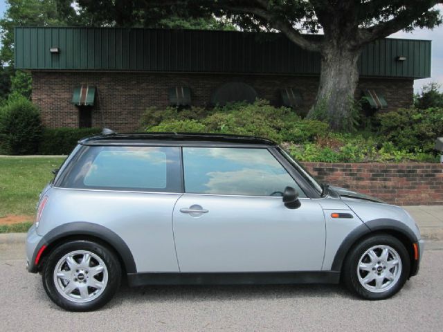 Mini Cooper Base Hatchback
