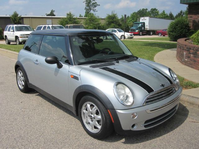 Mini Cooper 2006 photo 10