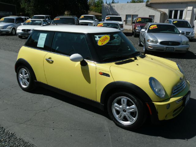 Mini Cooper Base Hatchback