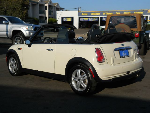Mini Cooper 2006 photo 1