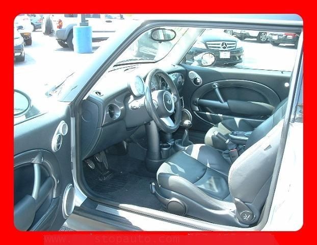Mini Cooper 2006 photo 1