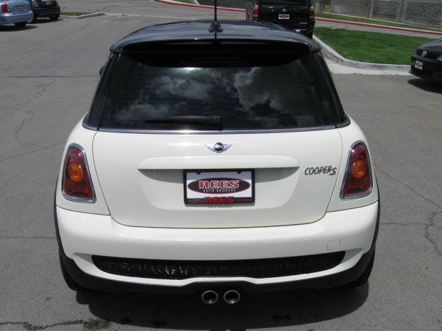 Mini Cooper 2007 photo 14