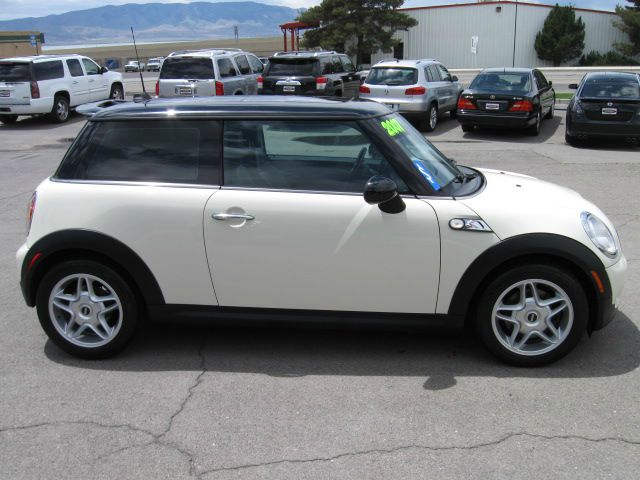 Mini Cooper 2007 photo 9