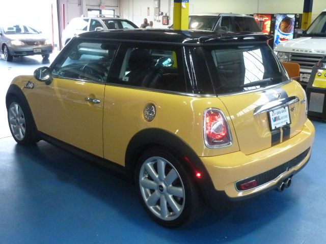 Mini Cooper 2008 photo 17