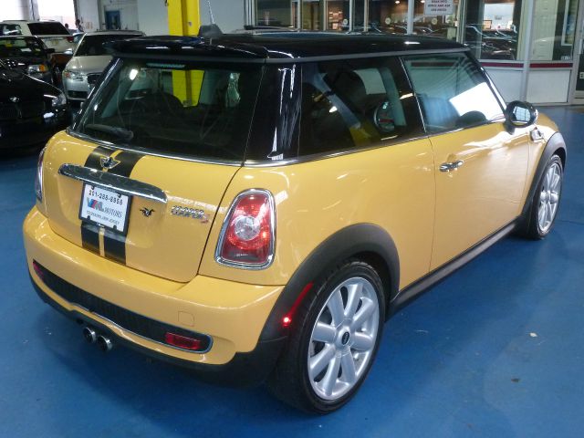 Mini Cooper 2008 photo 18