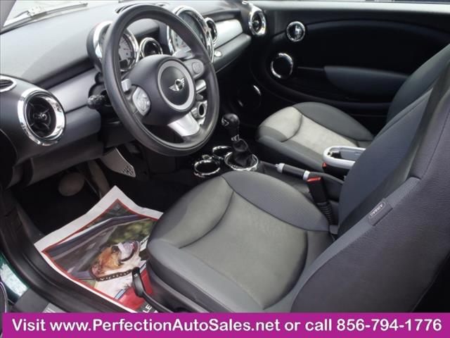 Mini Cooper Base Hatchback