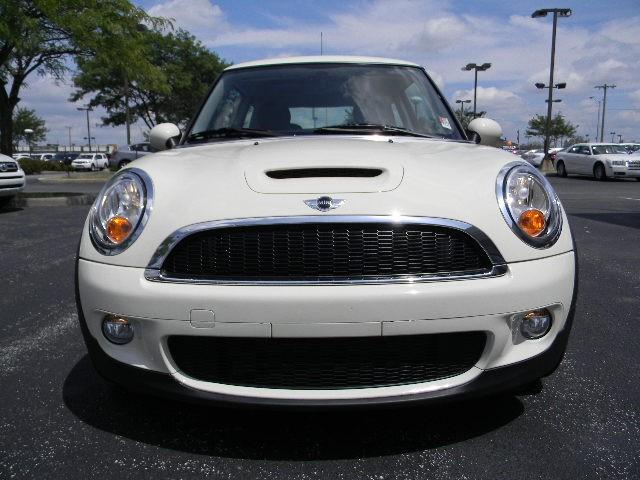 Mini Cooper 2009 photo 1