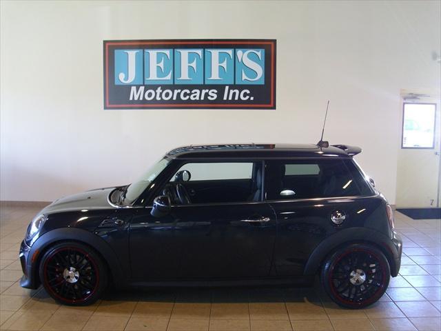 Mini Cooper X AWD ALL Wheel Drivemint Condition Sedan Hatchback