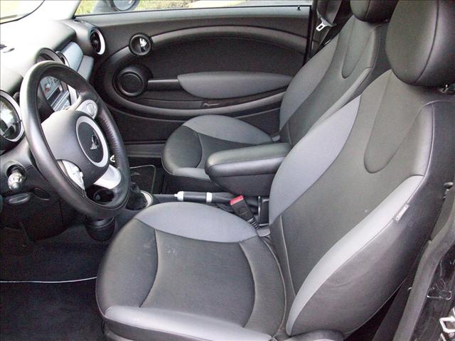 Mini Cooper 2009 photo 2