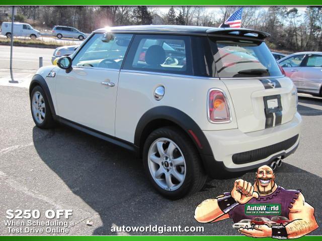Mini Cooper 2009 photo 1
