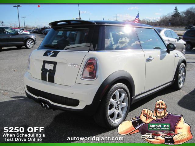 Mini Cooper 2009 photo 2
