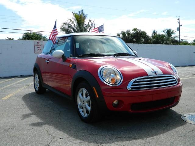 Mini Cooper 2009 photo 1