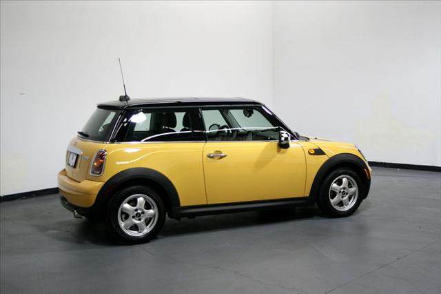 Mini Cooper 2009 photo 1