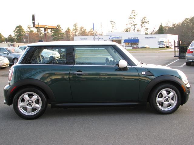 Mini Cooper 2009 photo 2
