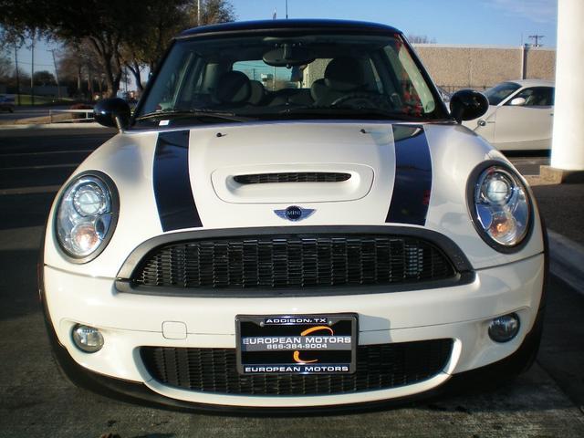Mini Cooper 2009 photo 2