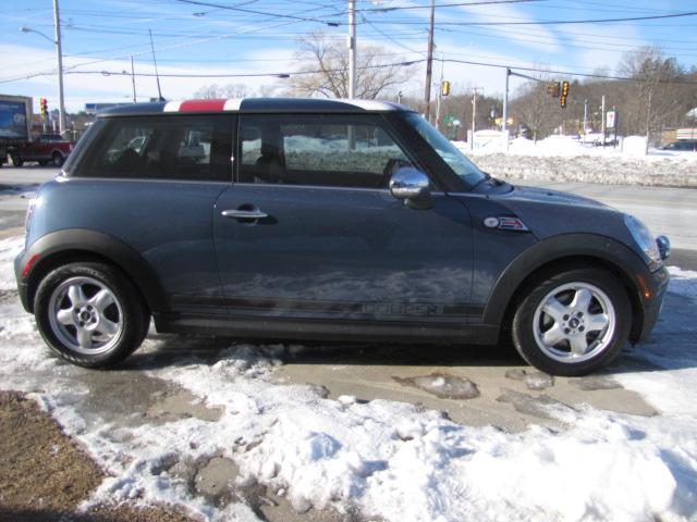 Mini Cooper 2009 photo 2