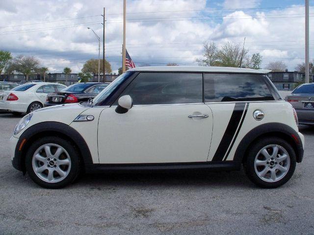 Mini Cooper 2009 photo 2
