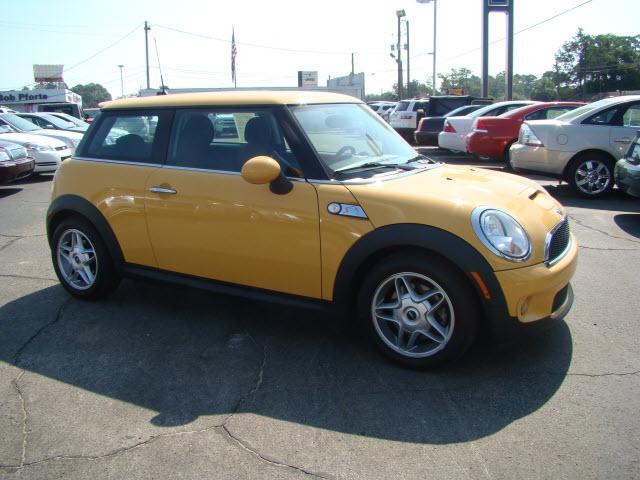 Mini Cooper 2009 photo 1