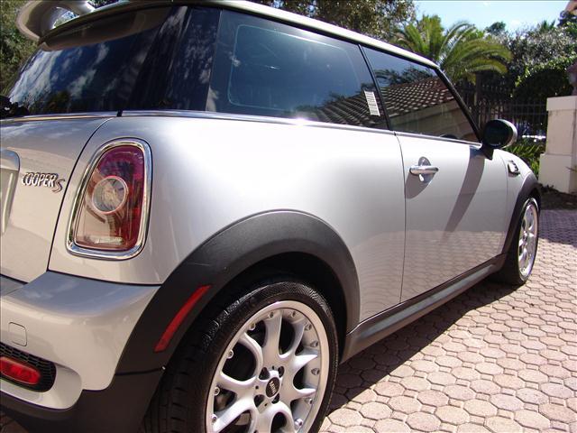 Mini Cooper 2009 photo 34