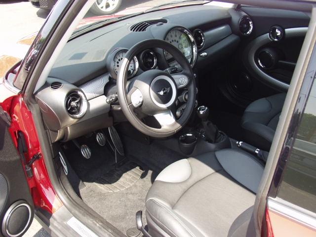 Mini Cooper 2009 photo 1