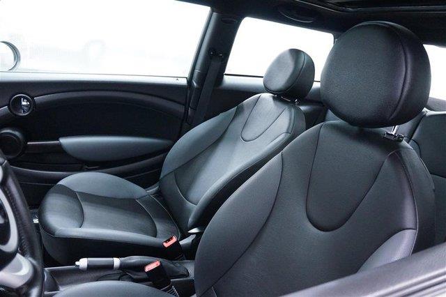 Mini Cooper 2009 photo 10