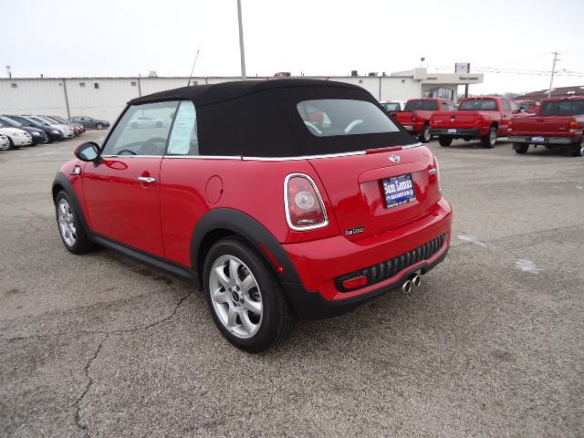 Mini Cooper 2010 photo 2