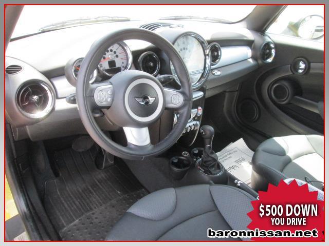 Mini Cooper 2010 photo 12