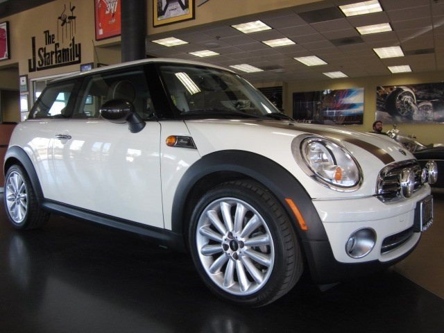 Mini Cooper 550i Sedan V8 M Sport Package WE Finance Unspecified