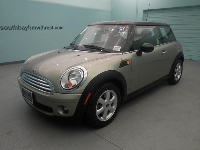 Mini Cooper 2010 photo 2
