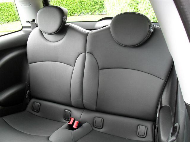 Mini Cooper 2010 photo 3