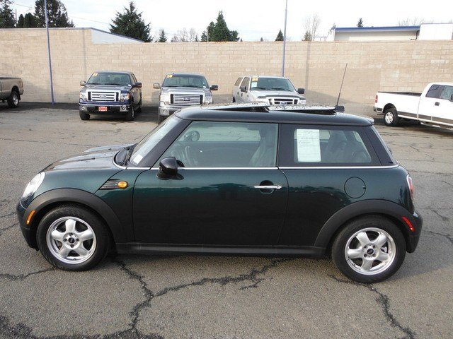 Mini Cooper 2010 photo 1