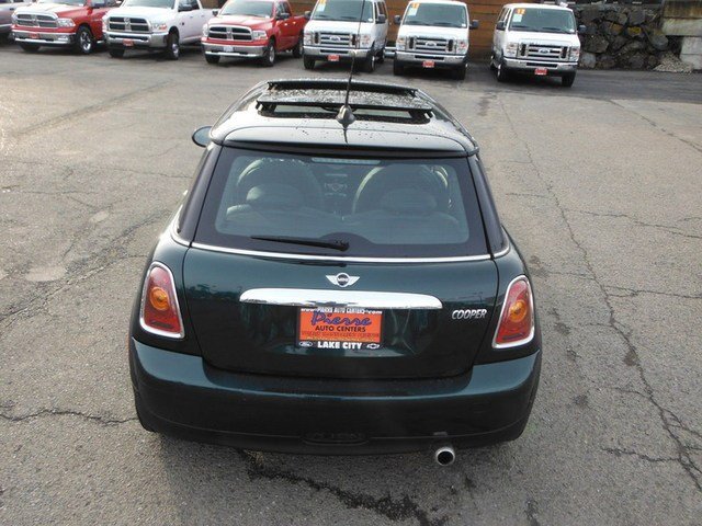 Mini Cooper 2010 photo 2