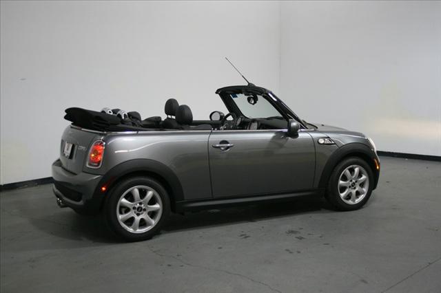 Mini Cooper 2010 photo 1